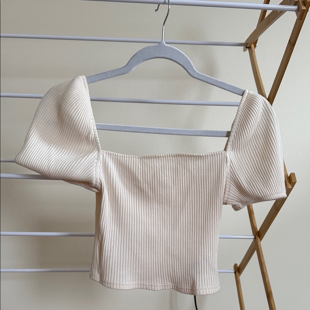 H&M Cream Ribbed Crop Top